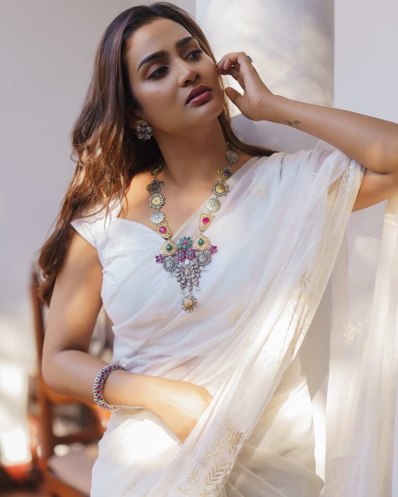 Aditi Ravi Dazzling in Traditional White Saree