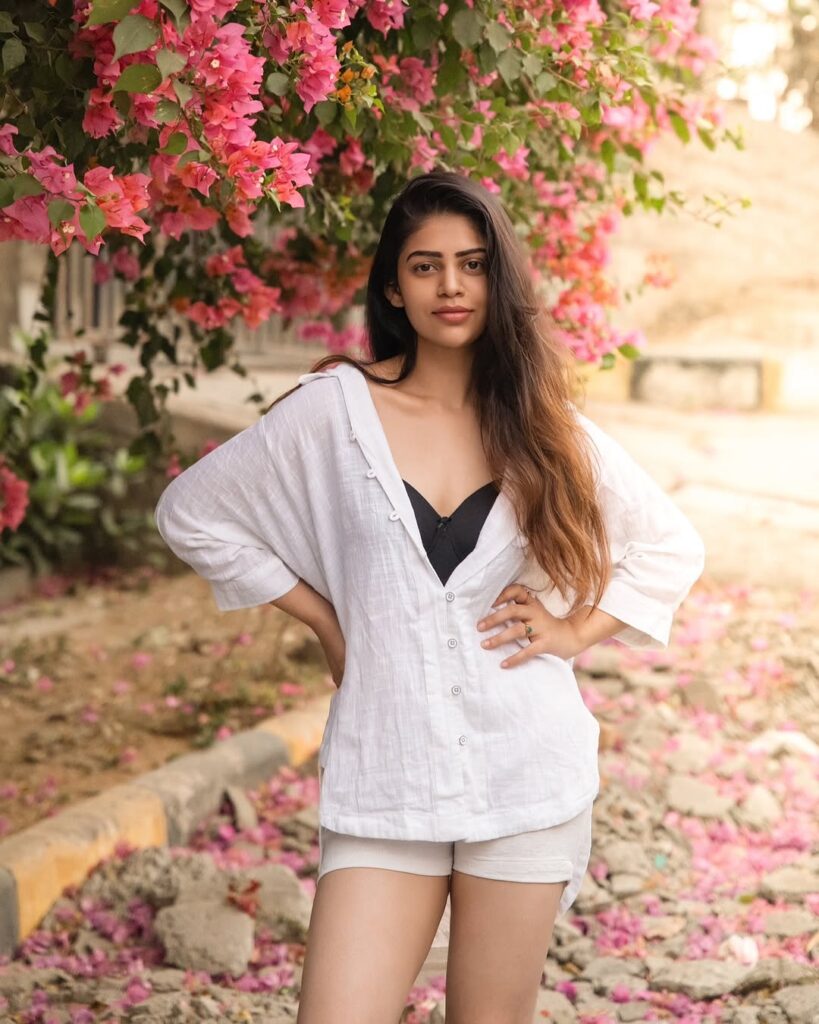 Bandhavi Sridhar Stuns in Skirt and Black Bra