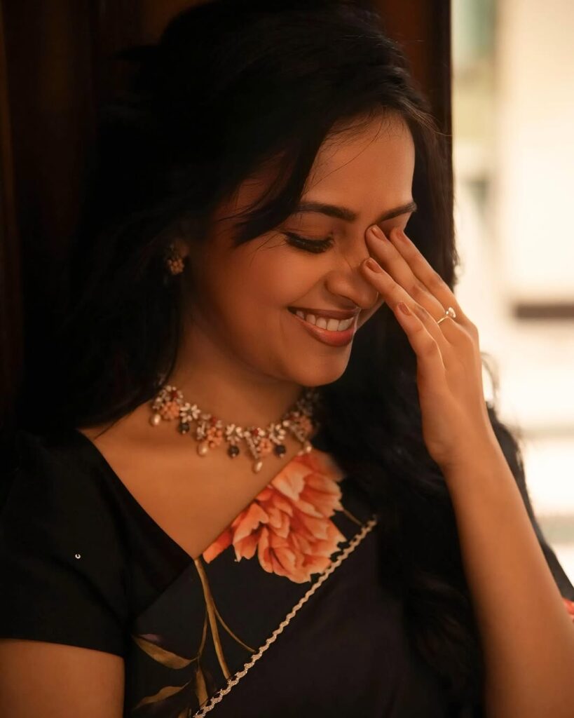 Sri Divya's Gorgeous Saree Look
