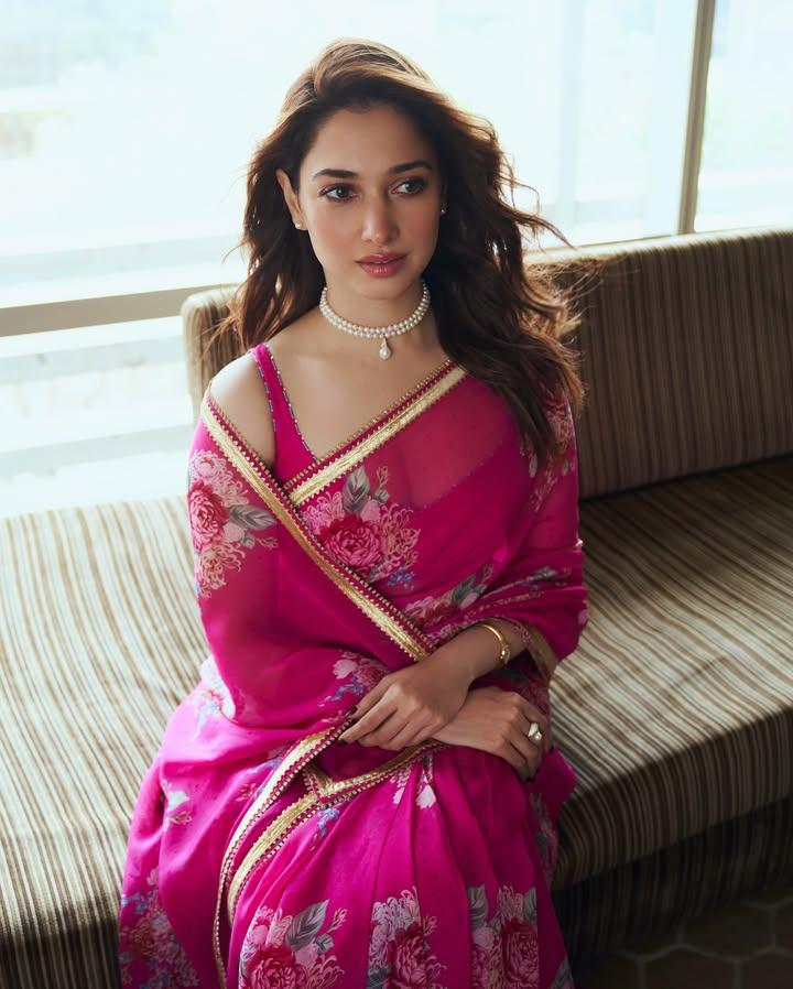 Tamannaah's Sultry Saree Look is Winning Hearts