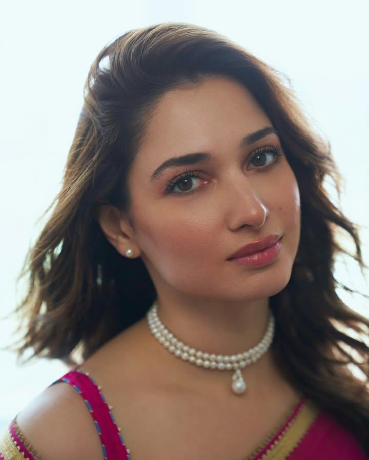 Tamannaah's Sultry Saree Look is Winning Hearts