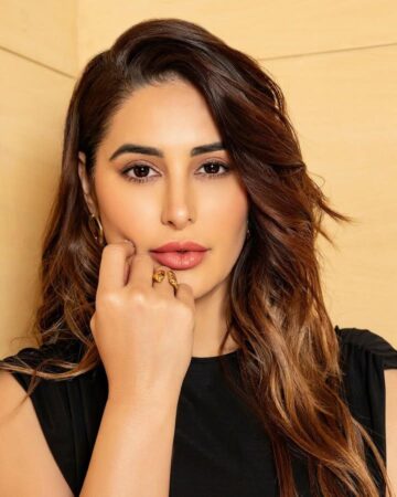 Nargis Fakhri Shares Glamorous Photos in Black Dress