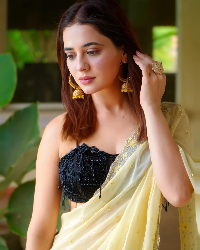 Priyanka Rewri's Timeless Saree Look is Winning Hearts