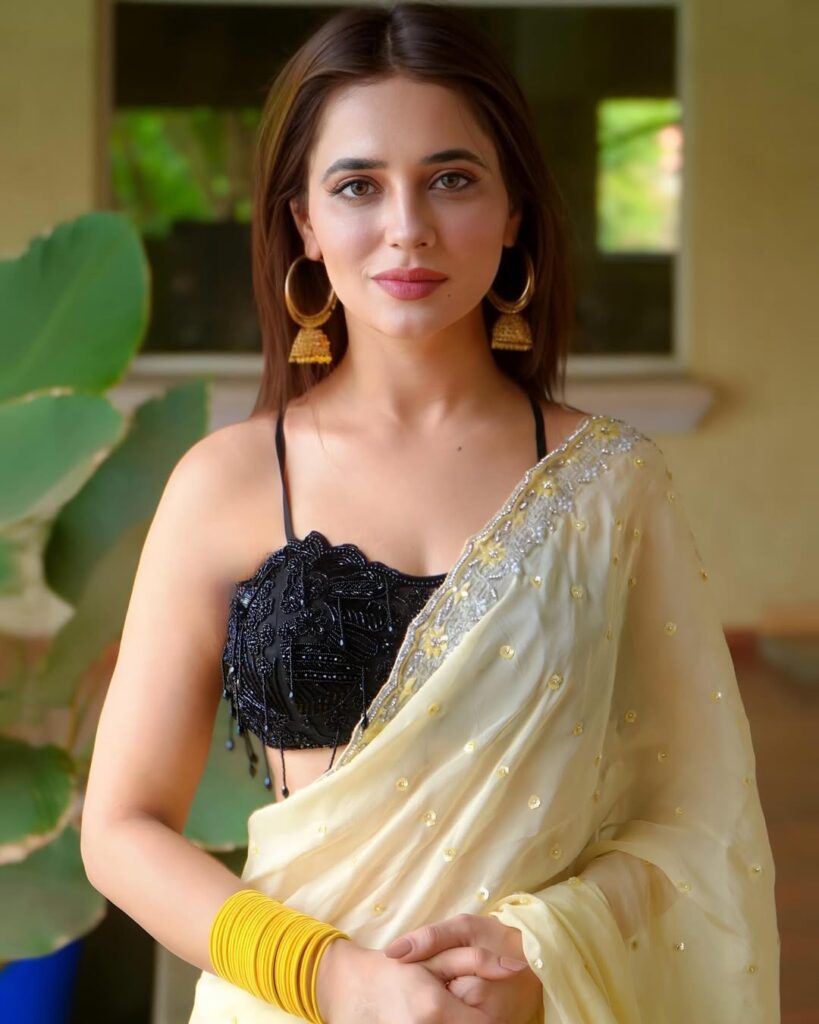 Priyanka Rewri's Timeless Saree Look is Winning Hearts